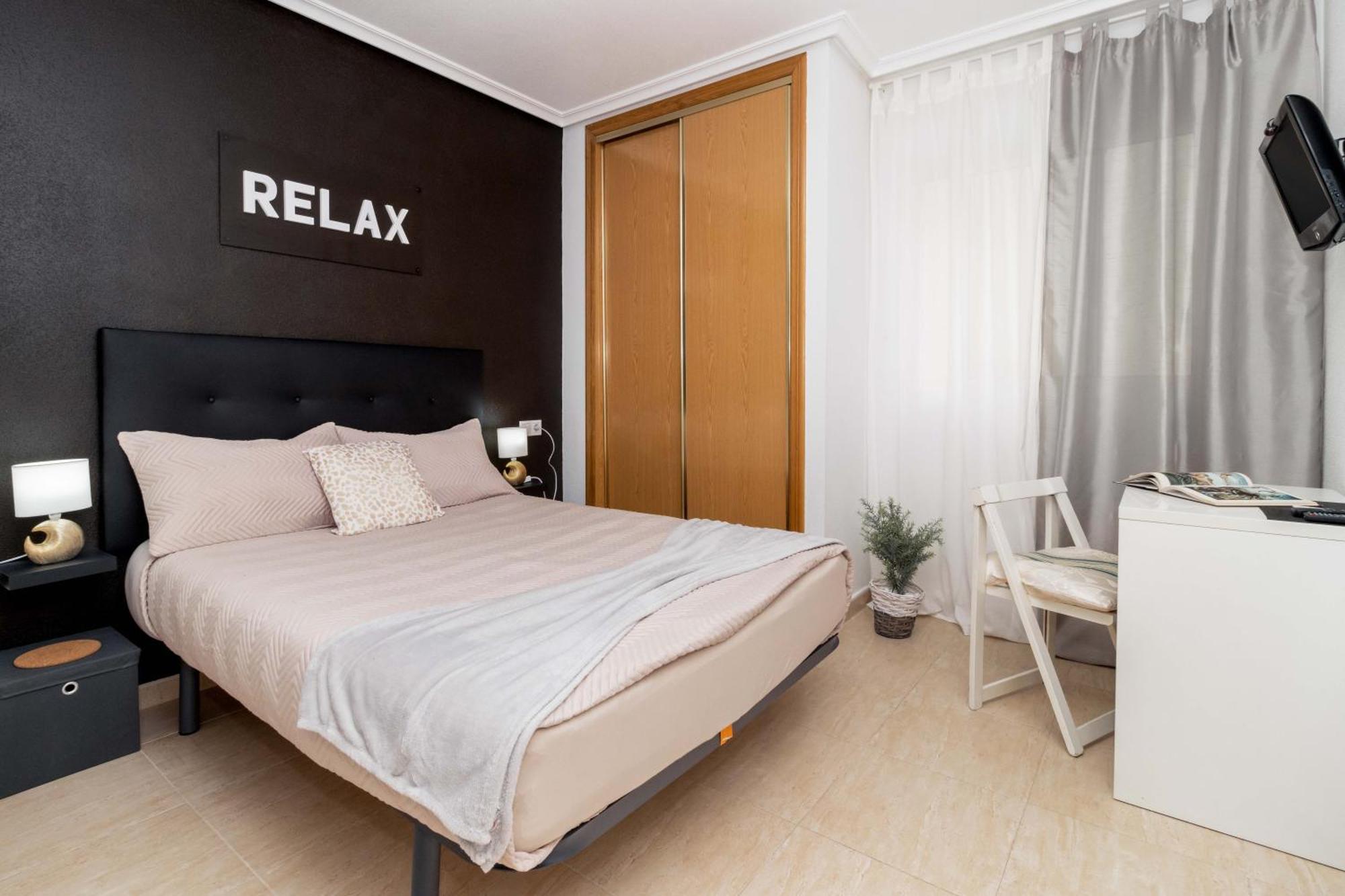Relax Apartment Torrevieja Exterior foto