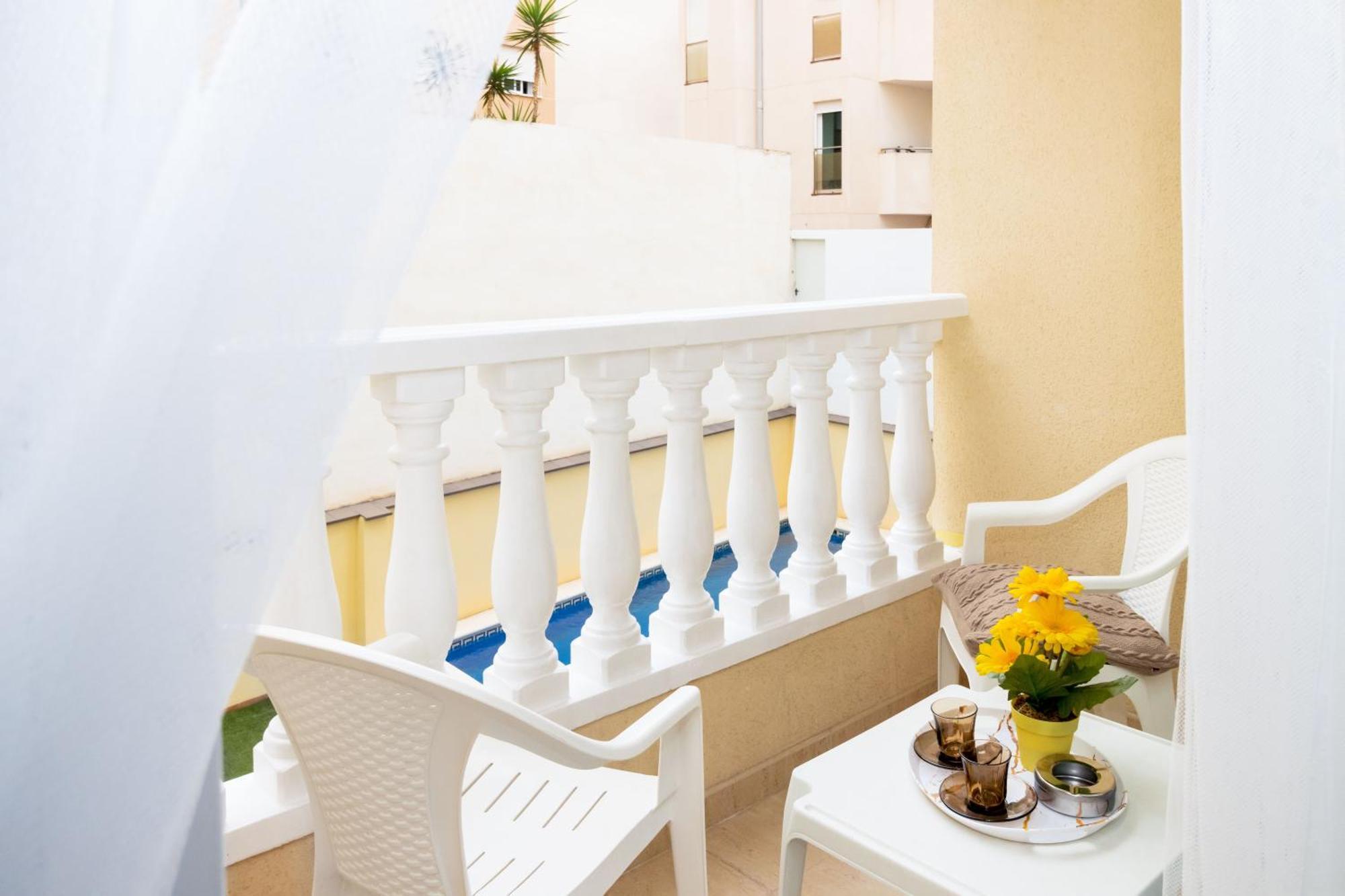 Relax Apartment Torrevieja Exterior foto